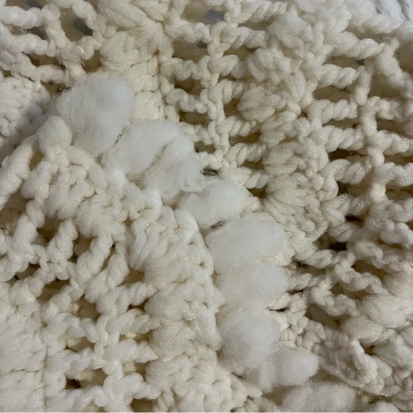 white ivory vintage wool handmade crochet boho poncho shawl - Picture 5 of 6